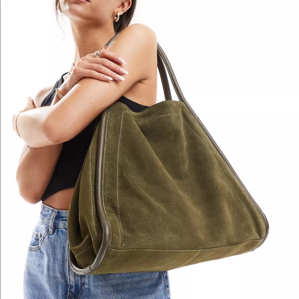 NWT ASOS Design suede tote bag with tubular piping in forest green